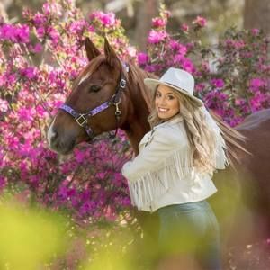 Meet your Posher, Stephanie